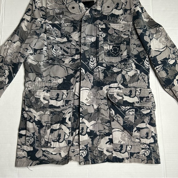 Hurley Women’s Military Camo Jacket Size Medium Floral Print Grey Navy Blue - Picture 7 of 16
